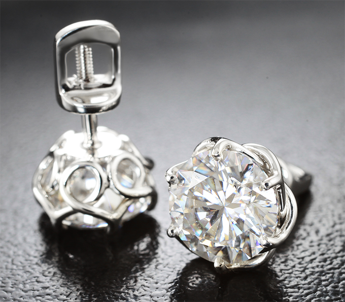 Пусеты с муассанитами 3,65 карата