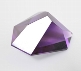 Чистейший крупный уругвайский аметист авторской огранки 30,3 карата