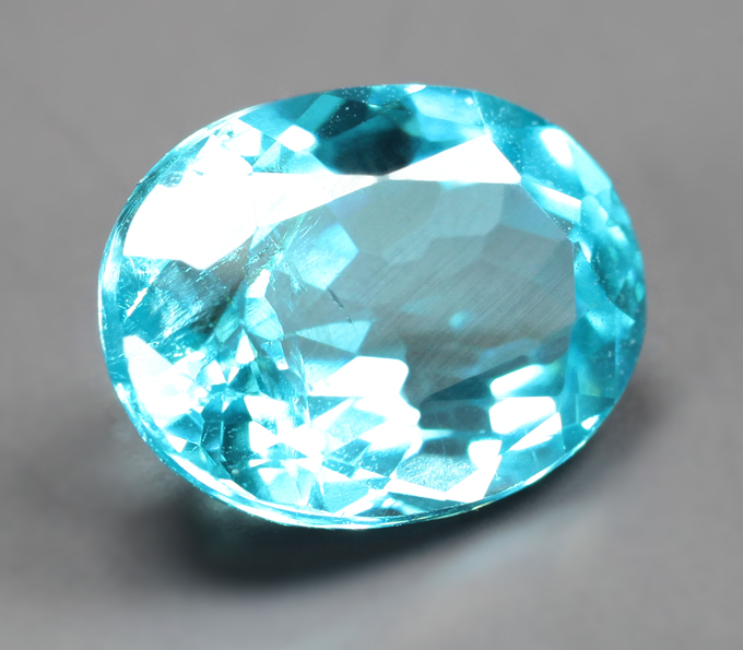 Яркий "неоновый" апатит 1,79 карата