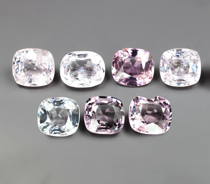 Крупный набор из 7 разноцветных шпинелей 4,81 карата