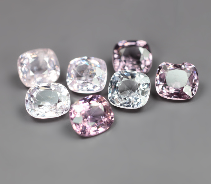 Крупный набор из 7 разноцветных шпинелей 4,81 карата