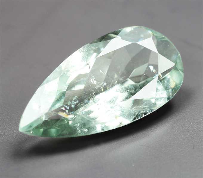 Мятно-зеленый турмалин 3,59 карата
