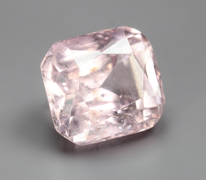 Нежно-розовый турмалин 1,83 карата