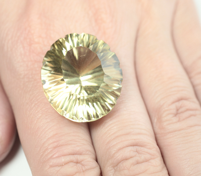 Крупный! Чистейший цитрин авторской огранки 50,28 карата