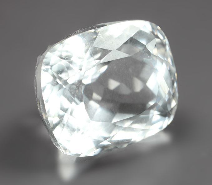 Крупный гошенит 10,72 карата