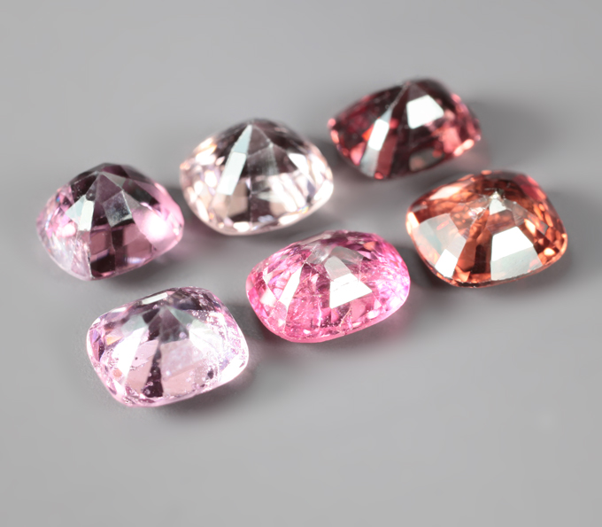 Набор из 6 разноцветных шпинелей 3,62 карата