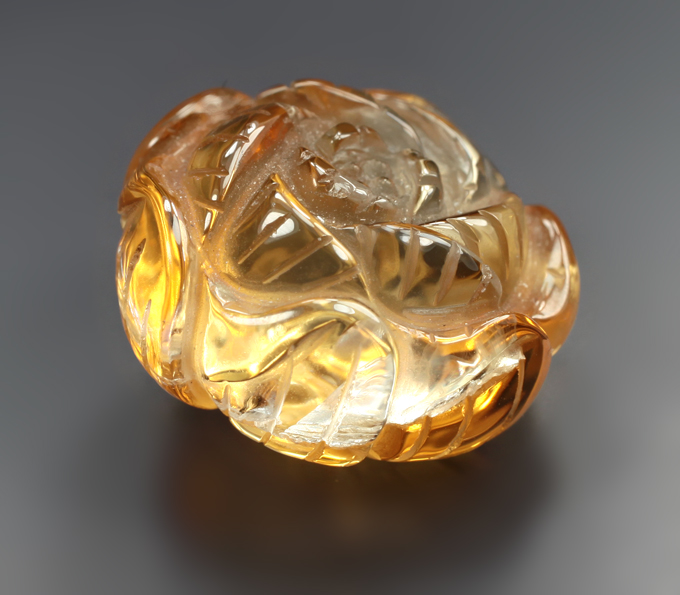 Крупный резной цитрин 26,79 карата