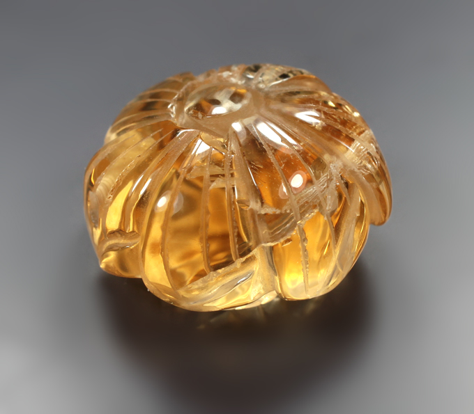 Крупный резной цитрин 26,79 карата