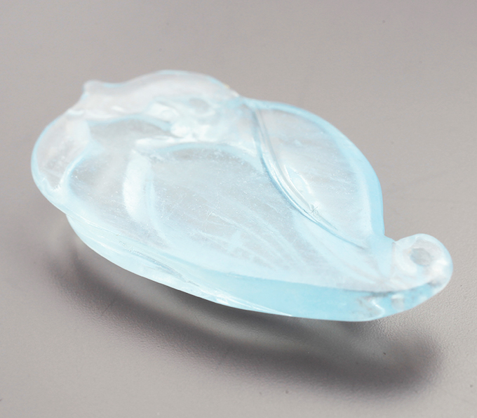 Крупный резной аквамарин 14,6 карата