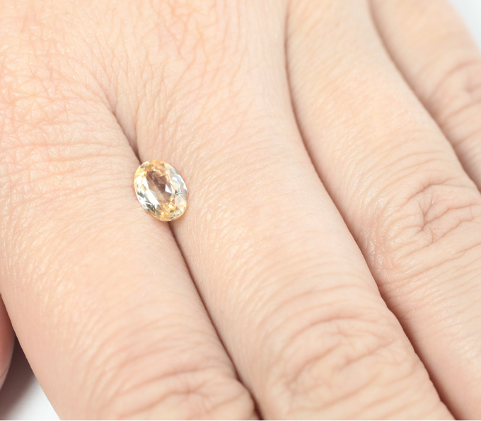 Циркон «шампань» 1,34 карата