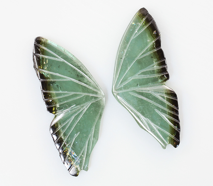 Кулон с резными турмалинами 13,91 карата, розовыми турмалинами, цаворитами гранатами и бесцветными цирконами