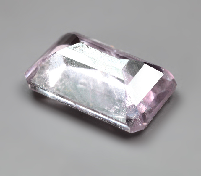 Зултанит 2,14 карата