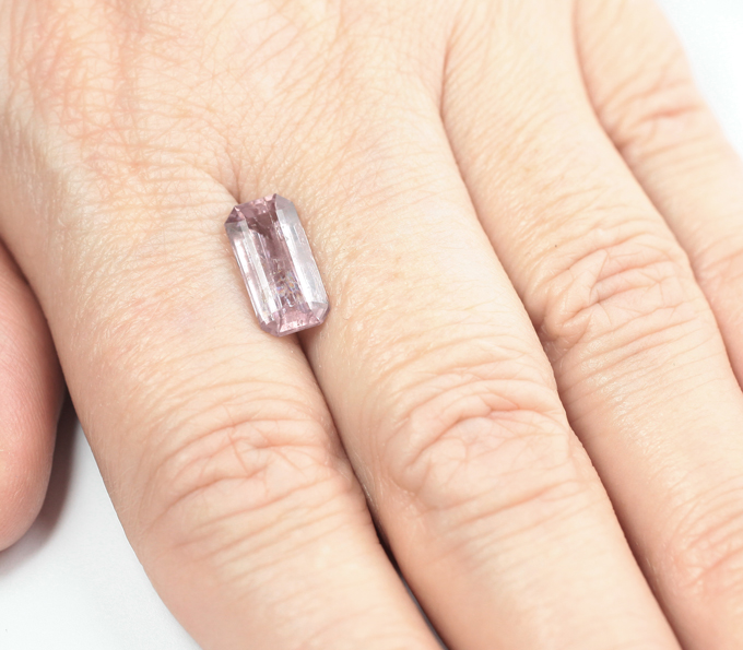 Зултанит 2,99 карата