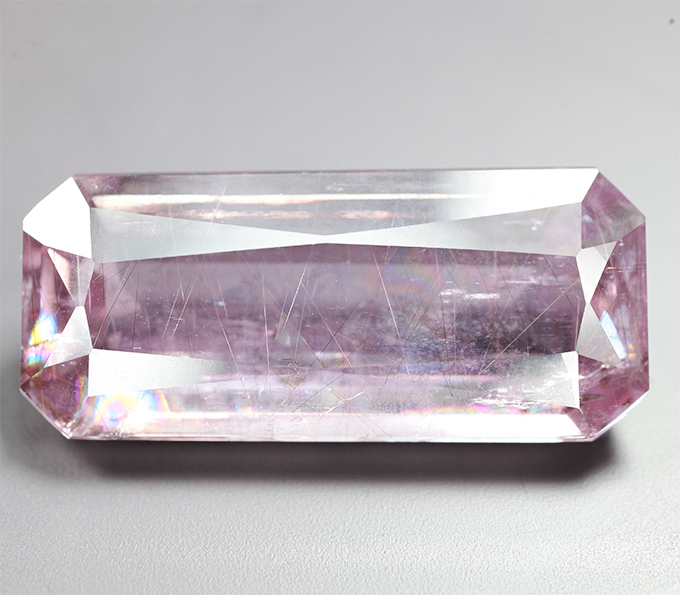 Коллекционный размер! Редкий зултанит с включением рутила 13,42 карата