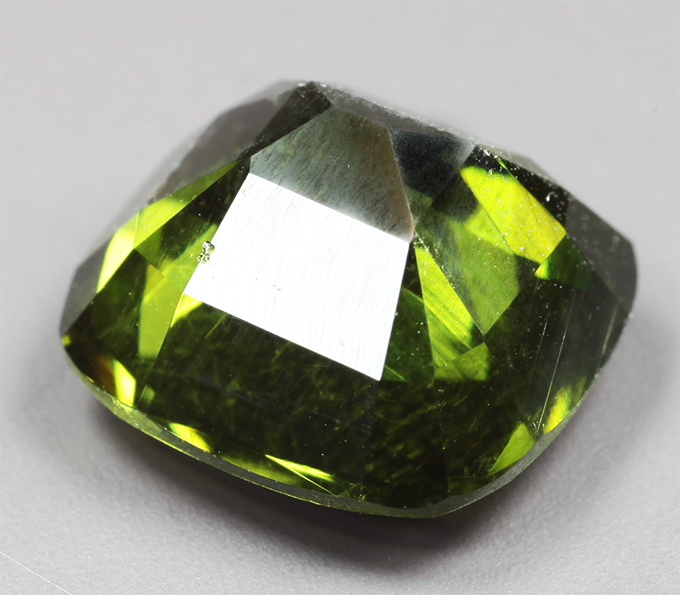 Топовый цвет! Редкий зеленый циркон 3,49 карата