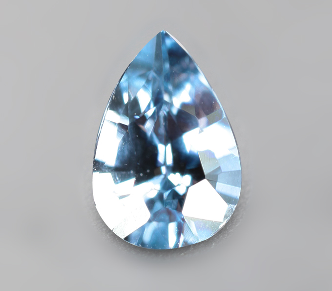 Синяя шпинель 0,41 карата