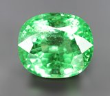 «Неоновый» цаворит 2,03 карата