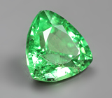 «Неоновый» цаворит 1,06 карата