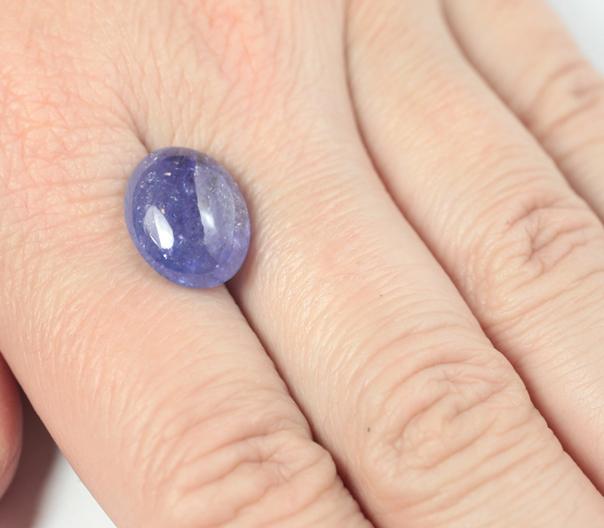 Танзанит 9,37 карата