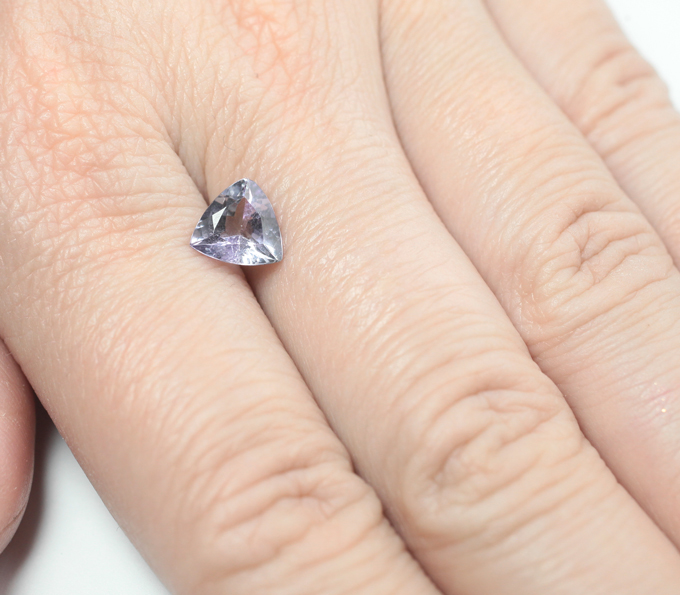 Полихромный цоизит 1,74 карата