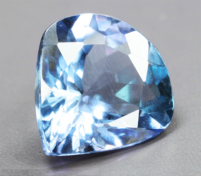 Полихромный цоизит 1,01 карата