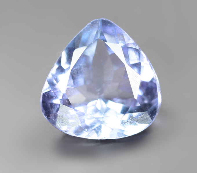 Полихромный цоизит 1,06 карата