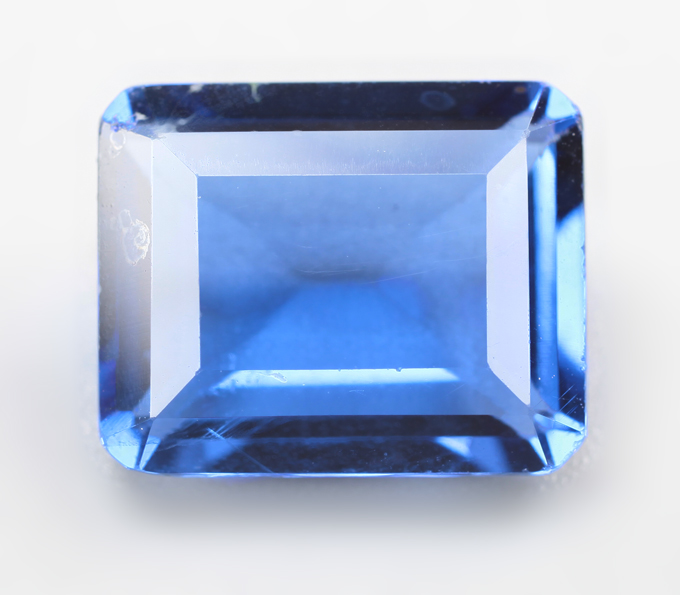 Флюорит со сменой цвета 4,81 карата