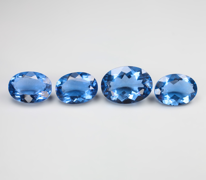 Крупный! Набор из 4 флюоритов со сменой цвета 38,75 карата