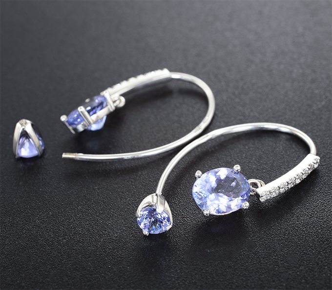 Серьги с танзанитами 3,89 карата и бриллиантами