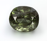 Перидот с включениями рутила 4,17 карата