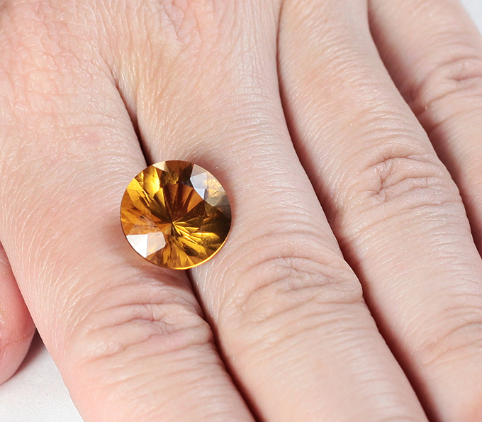 Чистейший цитрин 7,59 карата