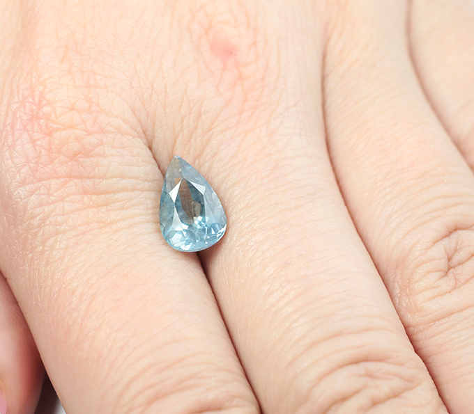 Редкий цвет! Синий апатит 3,03 карата