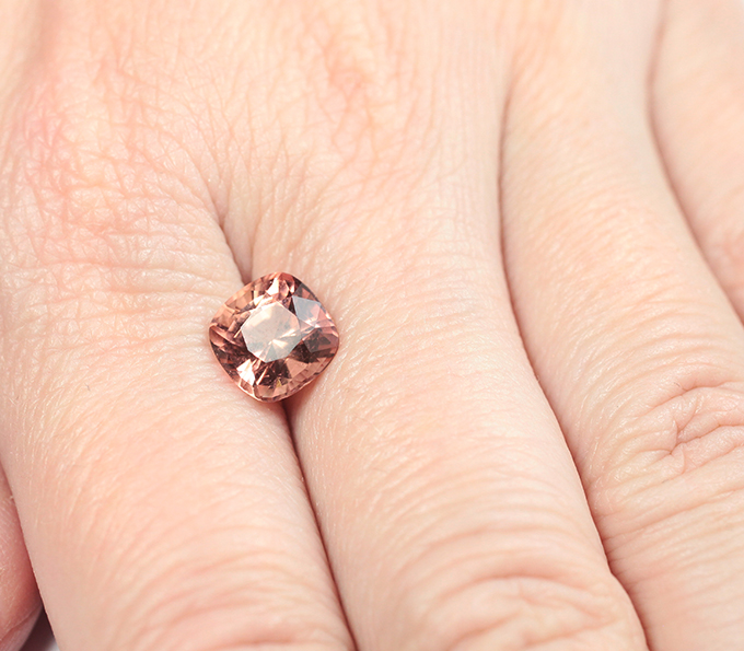 Open color grade! Падпараджа турмалин 2,77 карата