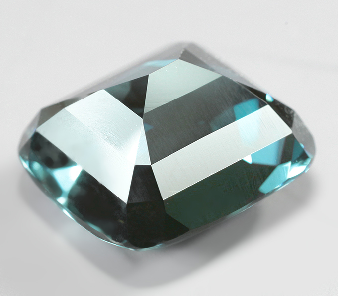 Эксклюзивный размер! Топовая огранка! Редкая зеленовато-синяя шпинель высокой чистоты 7,19 карата