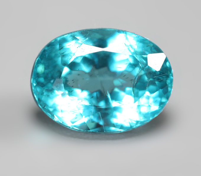 «Неоновый» апатит 1,4 карата