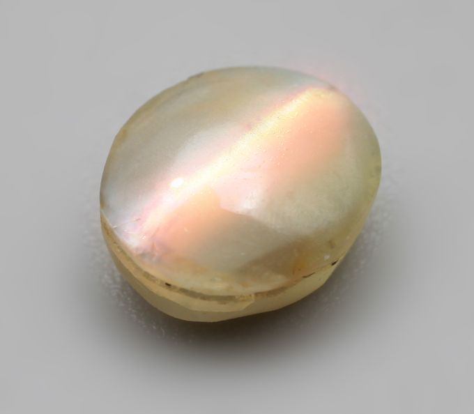 Хризоберилл с эффектом кошачьего глаза 1,36 карата