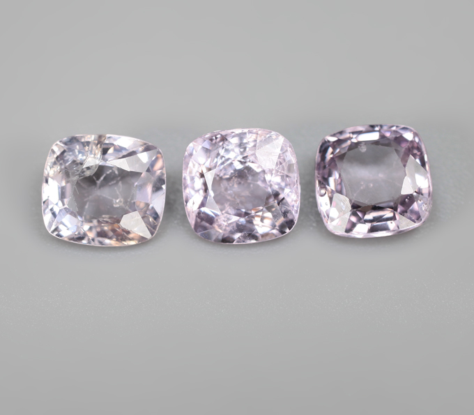 Набор из 3 пастельно-лавандовых шпинелей 3,67 карата