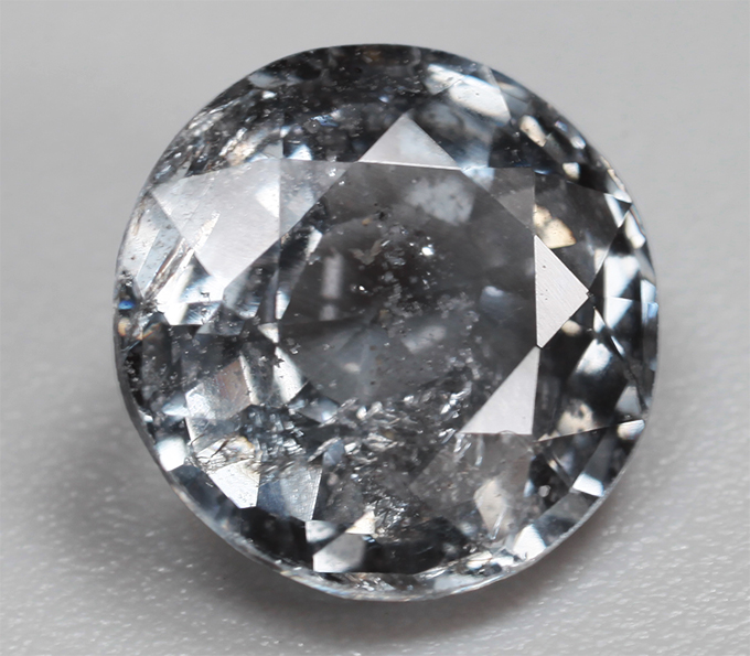 Пастельно-синяя шпинель со сменой цвета 1,67 карата