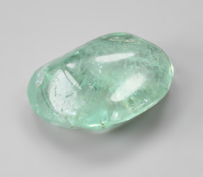 Уральский голубовато-зеленый берилл 8,05 карата