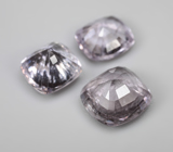 Набор из 3 сиреневых шпинелей со сменой цвета 3,85 карата