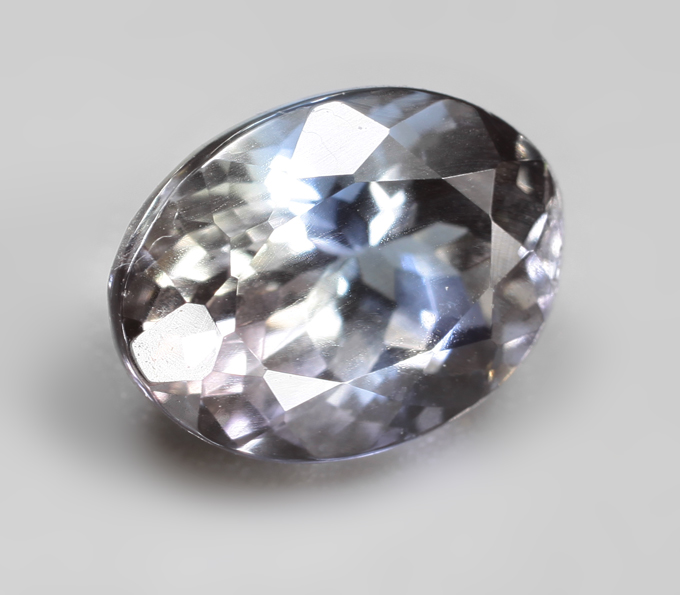 Полихромный цоизит 1,31 карата