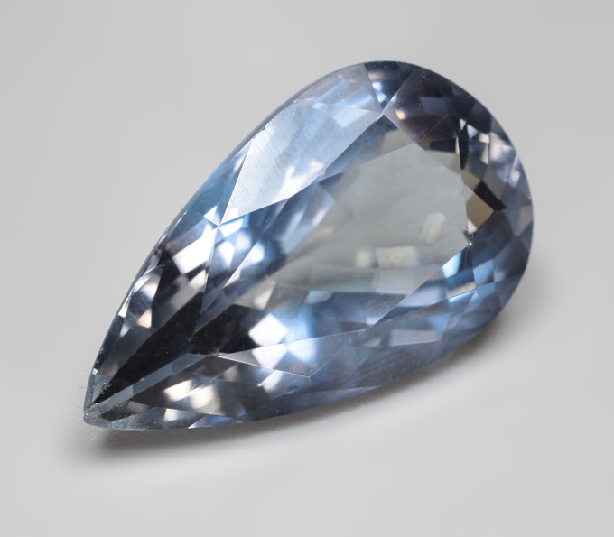 Эксклюзив! Чистейший редкий синий апатит коллекционного размера 10,17 карата