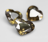 Крупный набор из 3 зеленых гранатов со сменой цвета 5,53 карата