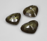 Крупный набор из 3 зеленых гранатов со сменой цвета 5,53 карата