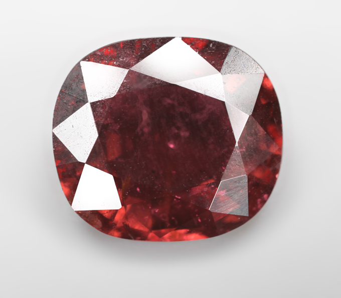 Рубеллит турмалин 3,2 карата