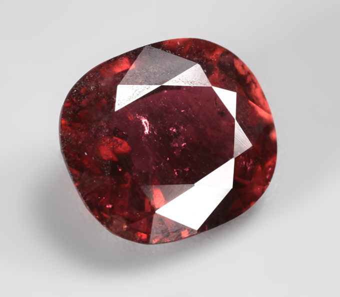 Рубеллит турмалин 3,2 карата