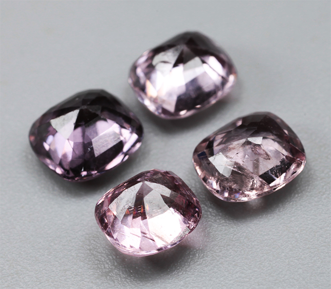 Набор из 4 шпинелей 2,93 карата