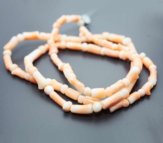 Натуральные solid кораллы на струне 33,9 карата