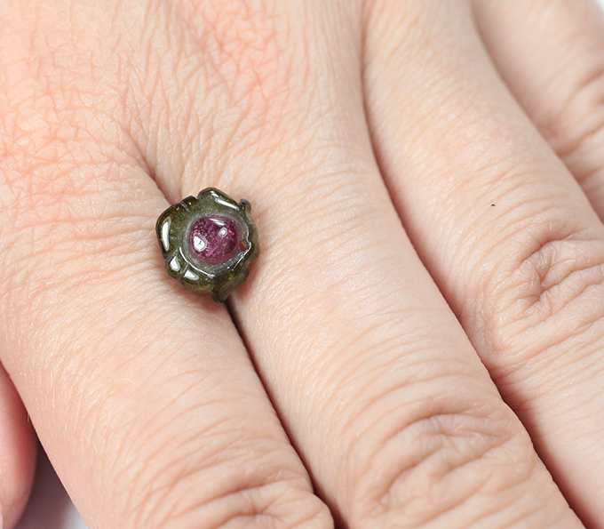 Резной арбузный турмалин 3,49 карата