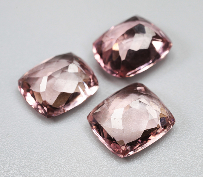 Набор из 3 турмалинов падпараджа высокой чистоты 5,46 карата